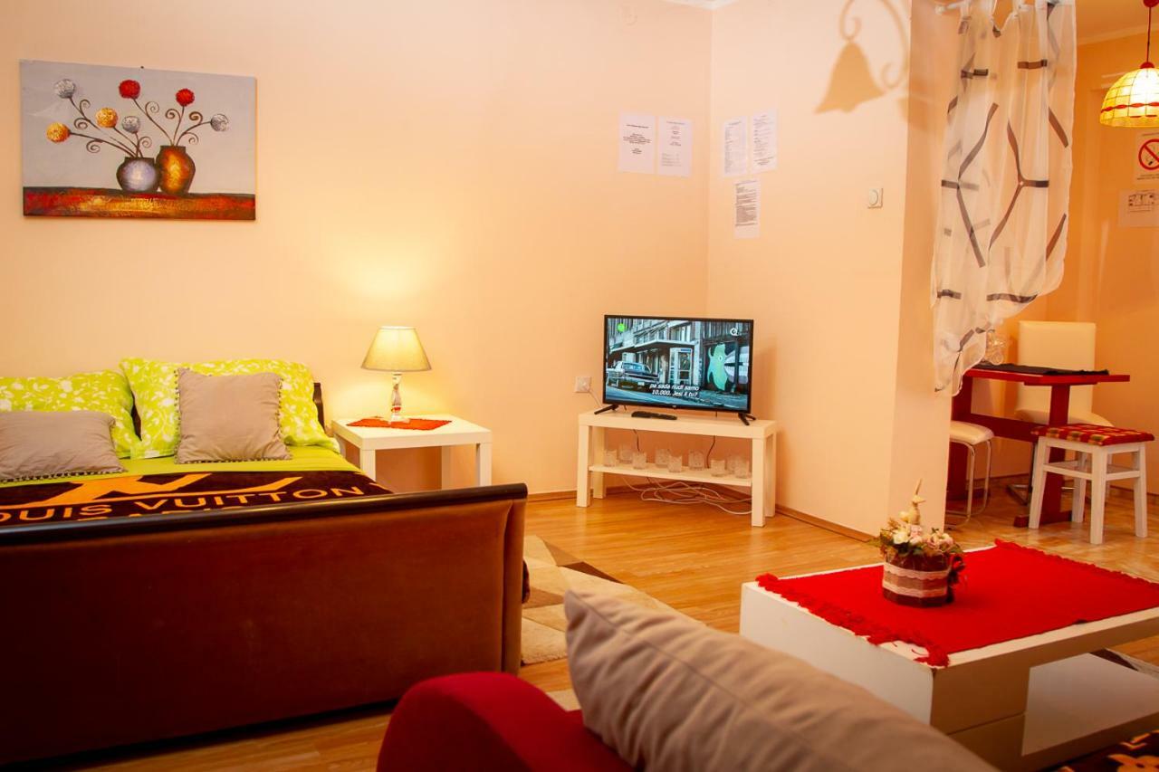 Casa Simon 2 Apartment Subotica Bagian luar foto